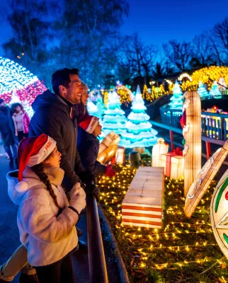 jardin merveilleux noel parc asterix