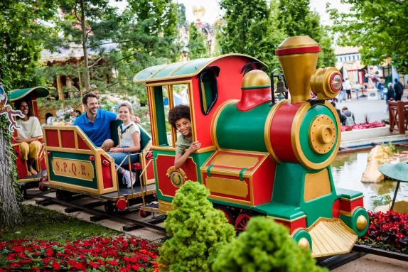 petit train parc asterix