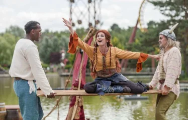 pirates en galere parc asterix spectacle